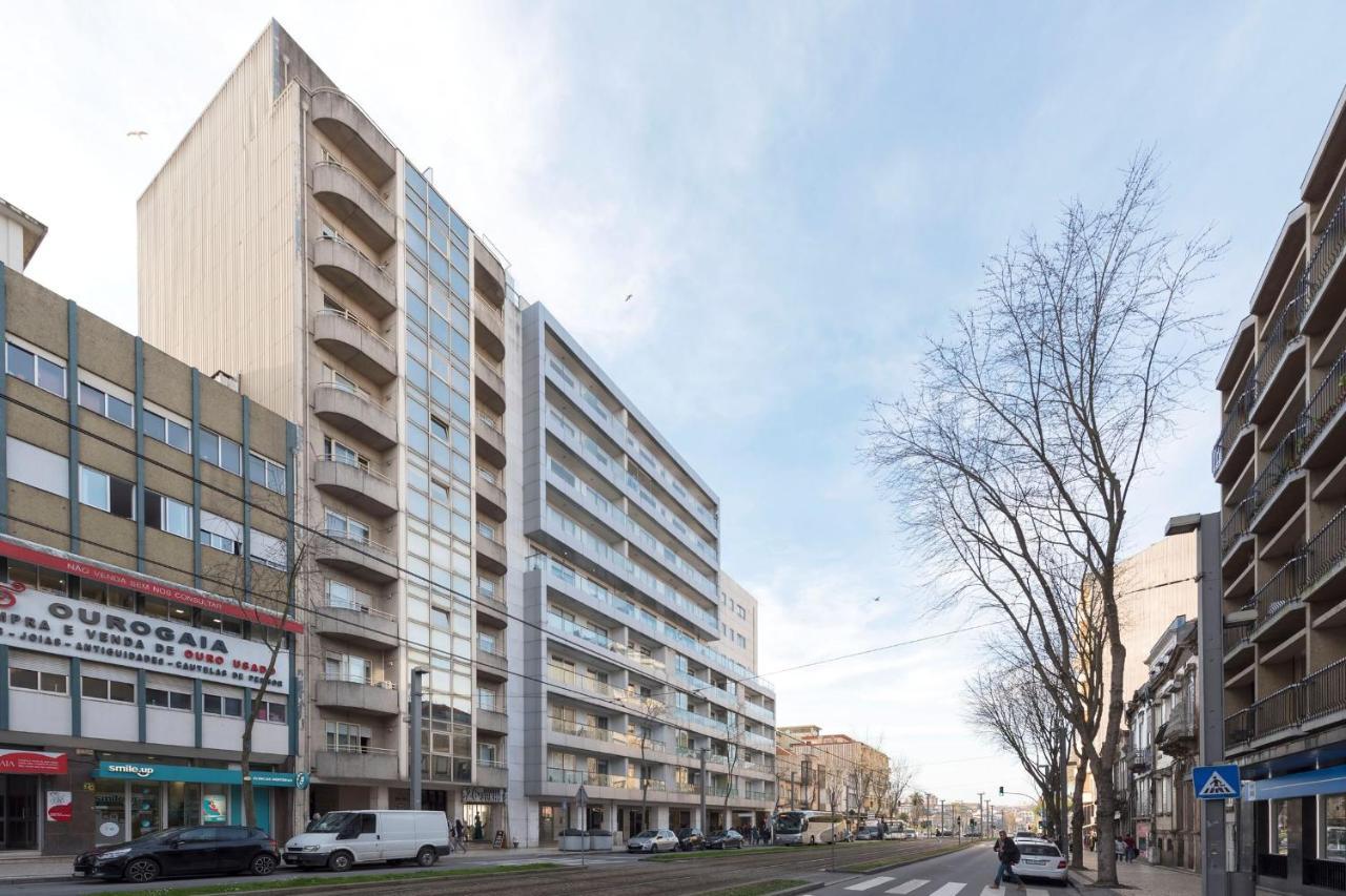 Lovelystay - 1Br Flat With Stunning Views Over Porto 加亚新城 外观 照片