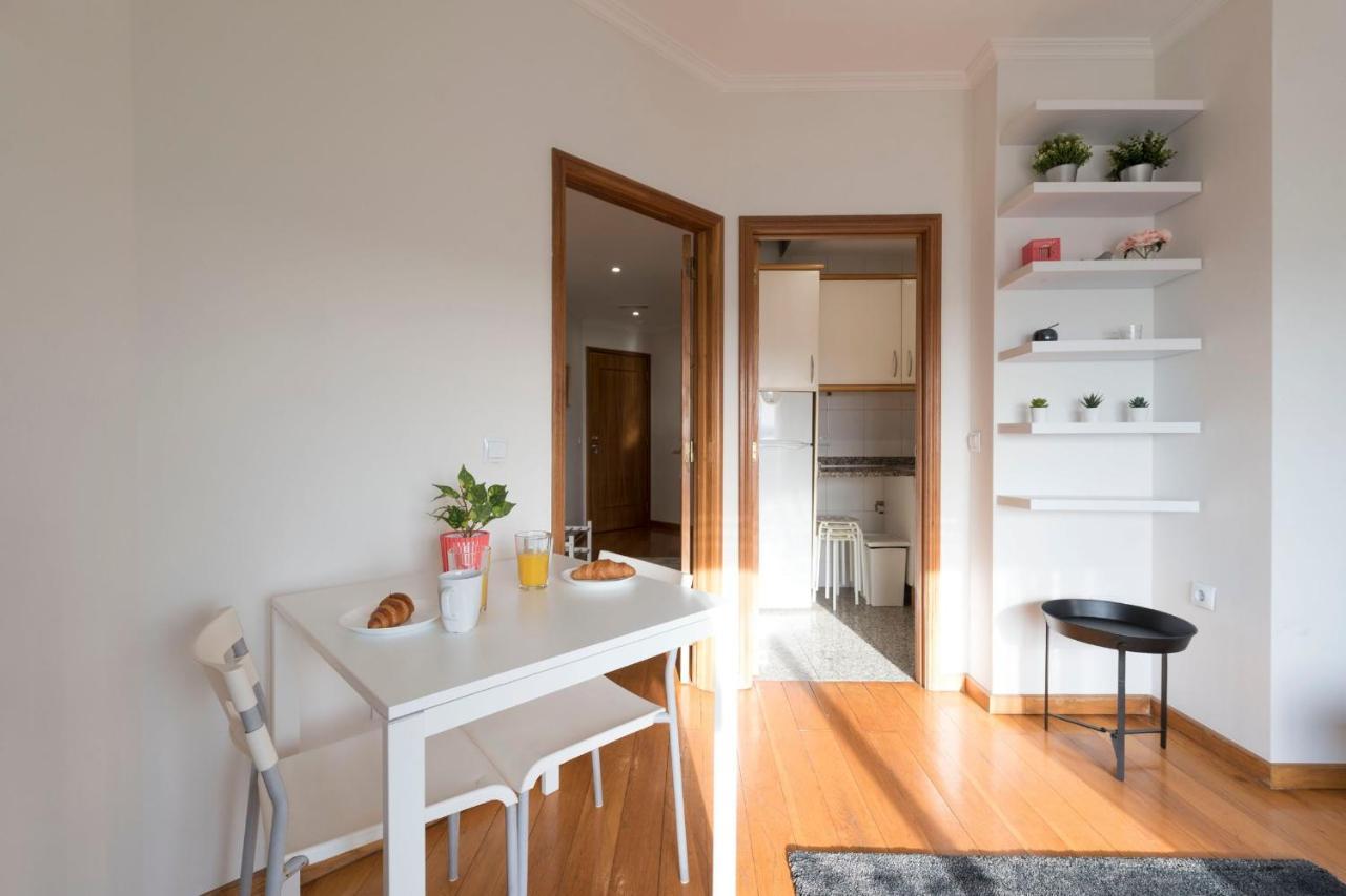 Lovelystay - 1Br Flat With Stunning Views Over Porto 加亚新城 外观 照片